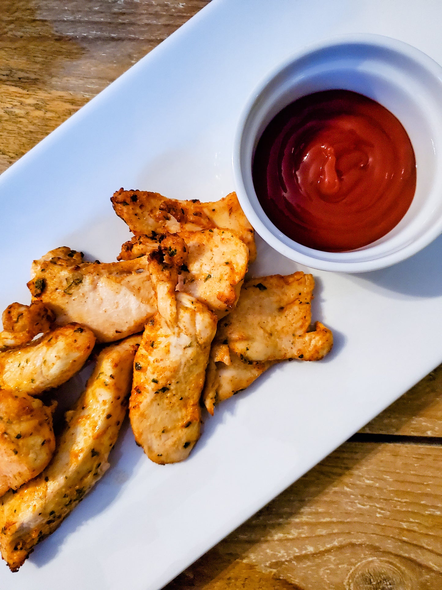 Lanières poitrines poulet épicées cuites - Congelées